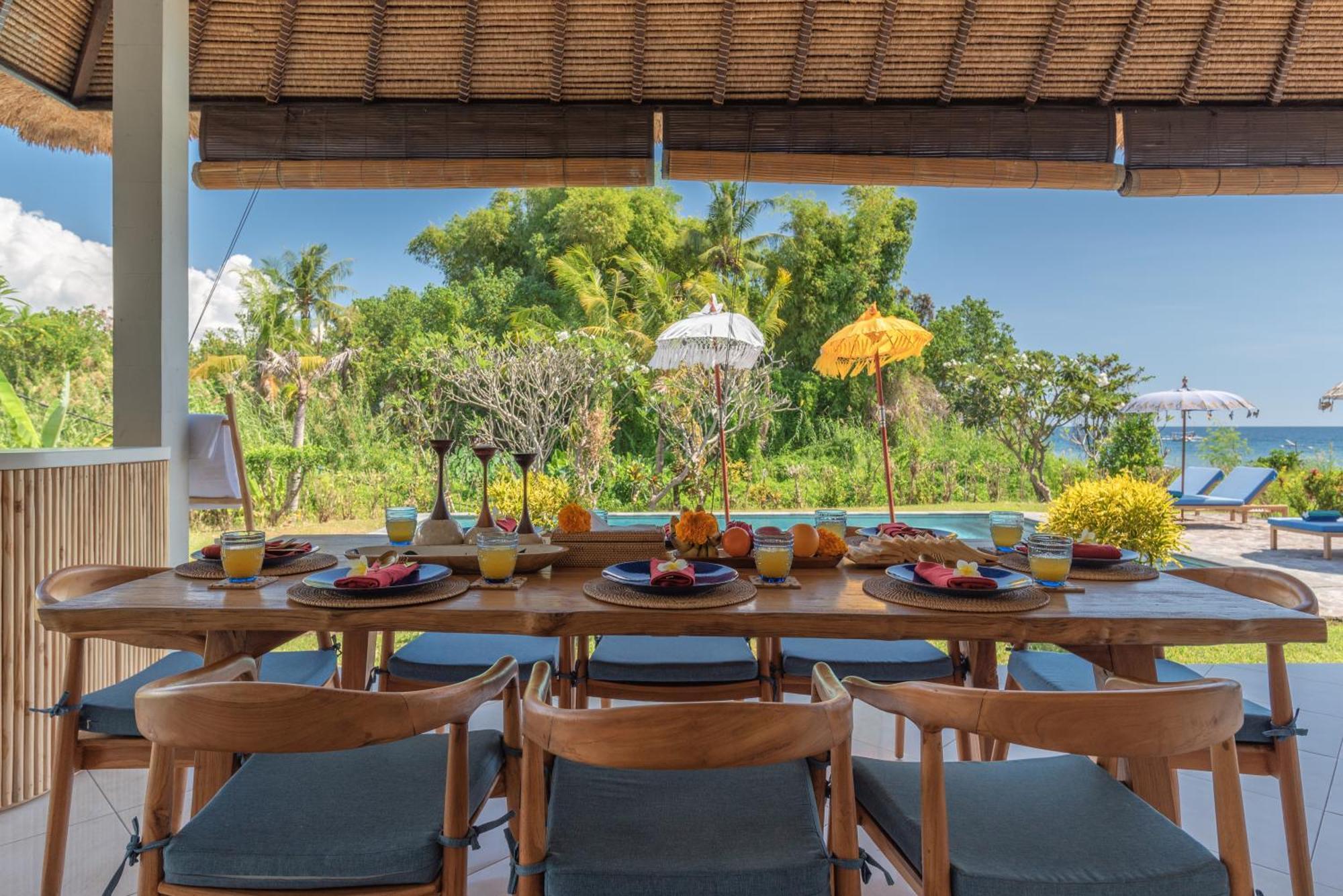 Absolute Beach Front Villa Umeanyar Екстериор снимка