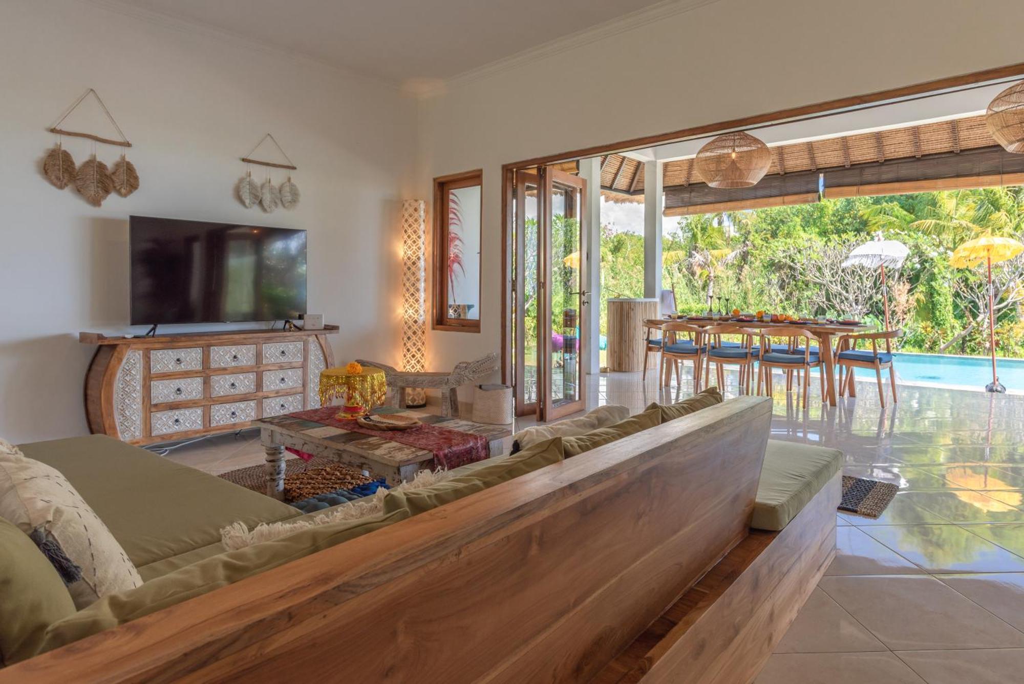 Absolute Beach Front Villa Umeanyar Екстериор снимка