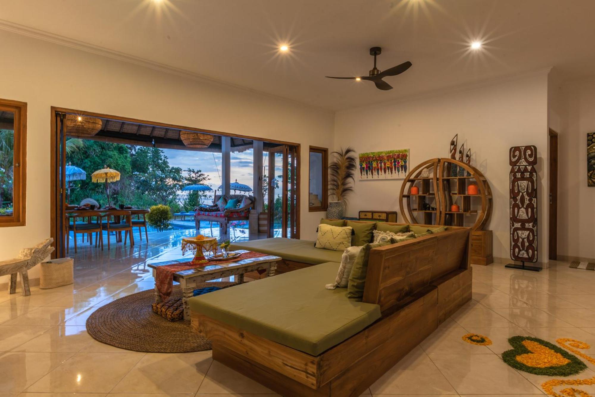 Absolute Beach Front Villa Umeanyar Екстериор снимка