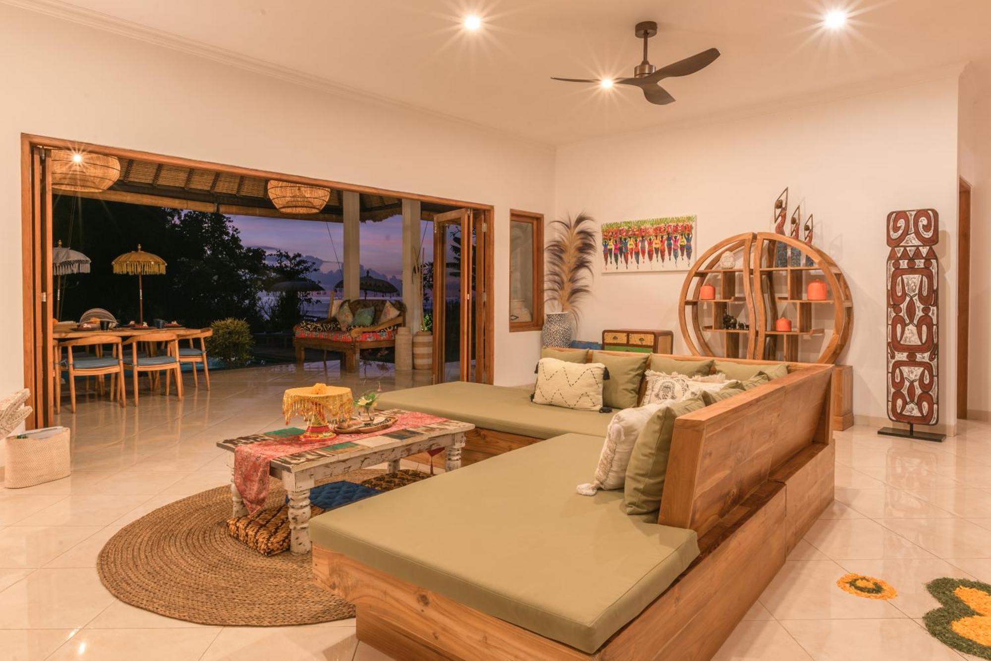 Absolute Beach Front Villa Umeanyar Екстериор снимка